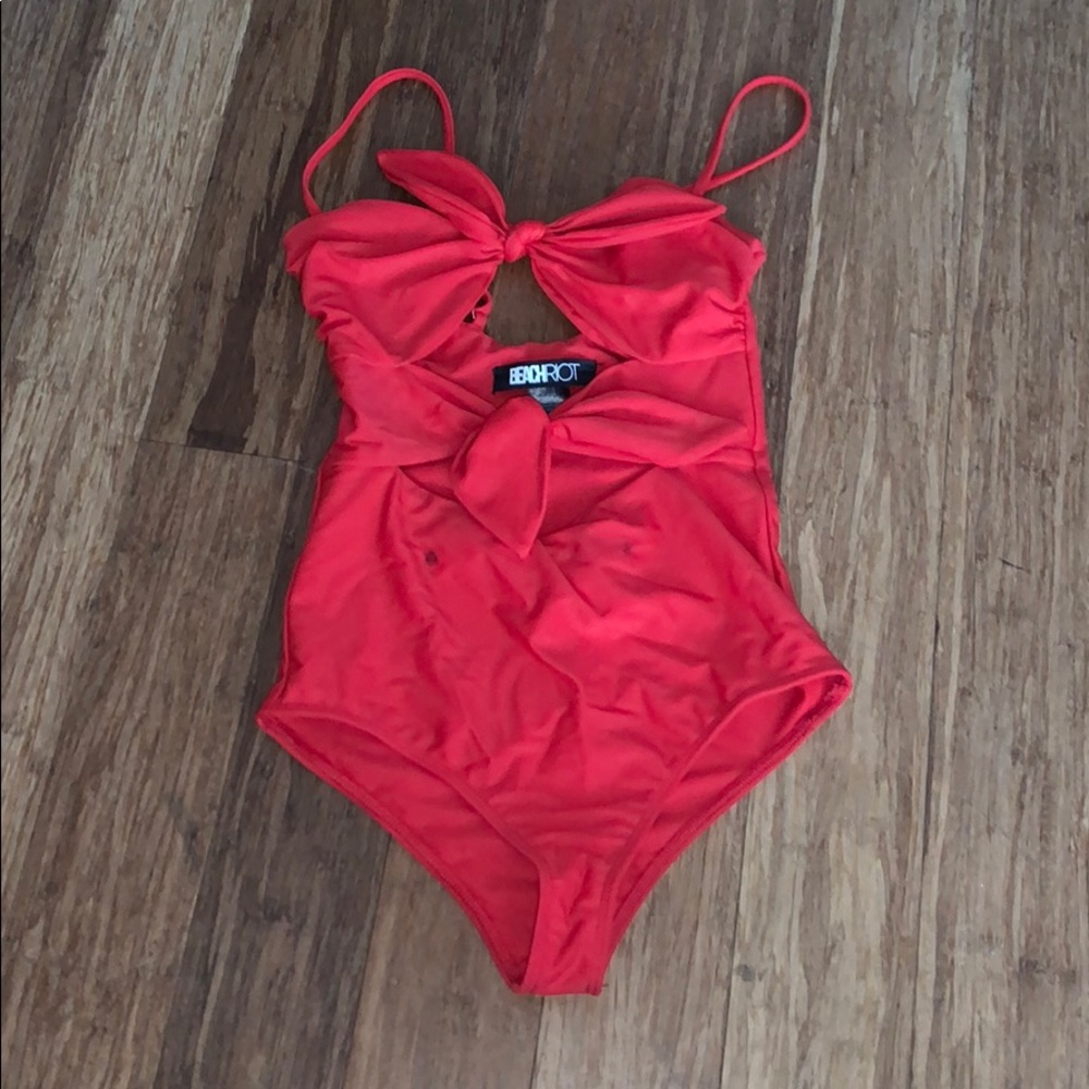 Beach Riot Mia One Piece - Picture 2 of 6
